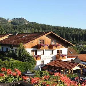 ferien-und-aktivhotel-zum-arber.com-bavaria.com/